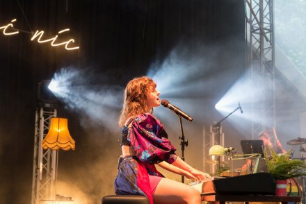 Wokalistka Kwiatu Jabłoni Kasia Sienkiewicz